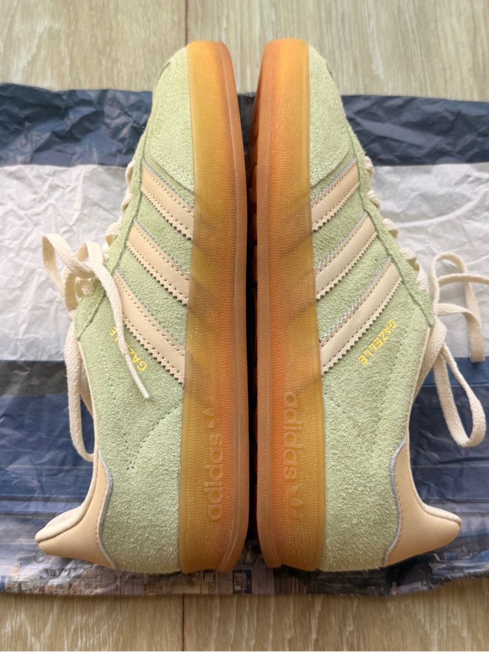 adidas gazelle White and Green sneakers - Picture 3 of 4